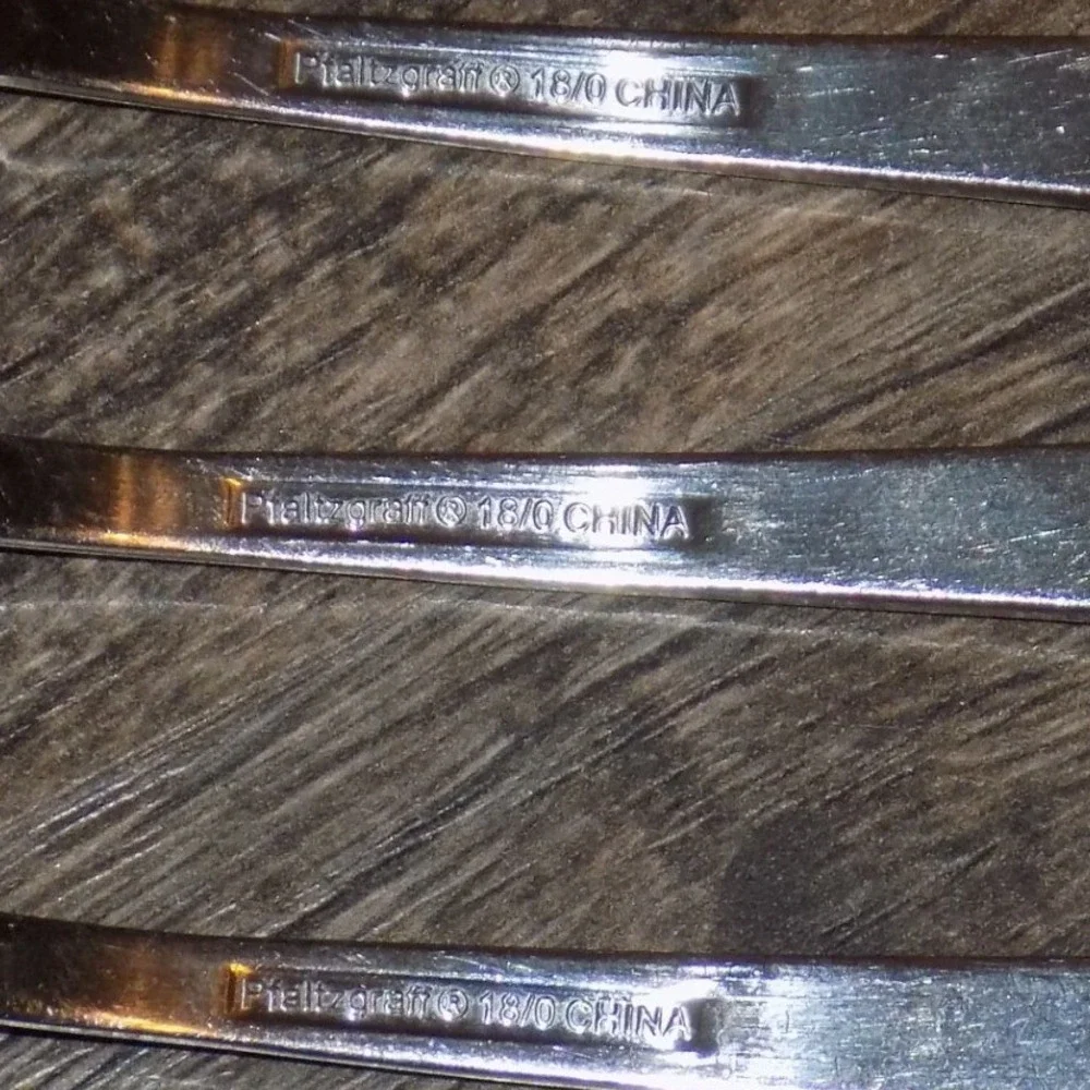 Pfaltzgraff Salad Forks Set of 4 Silver Good 18/0 Stainless Steel Tapered Handle